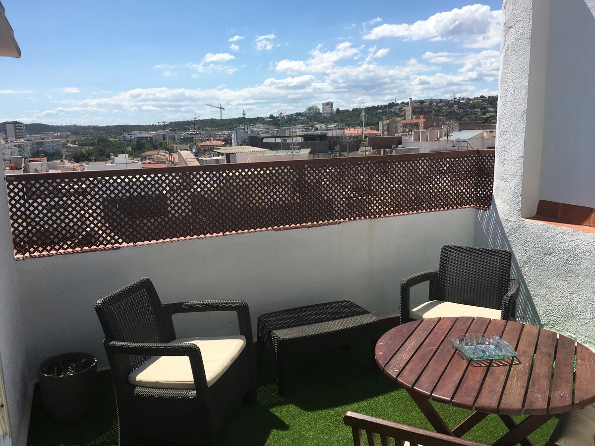 Oscar Apartment Sol Sitges Bagian luar foto